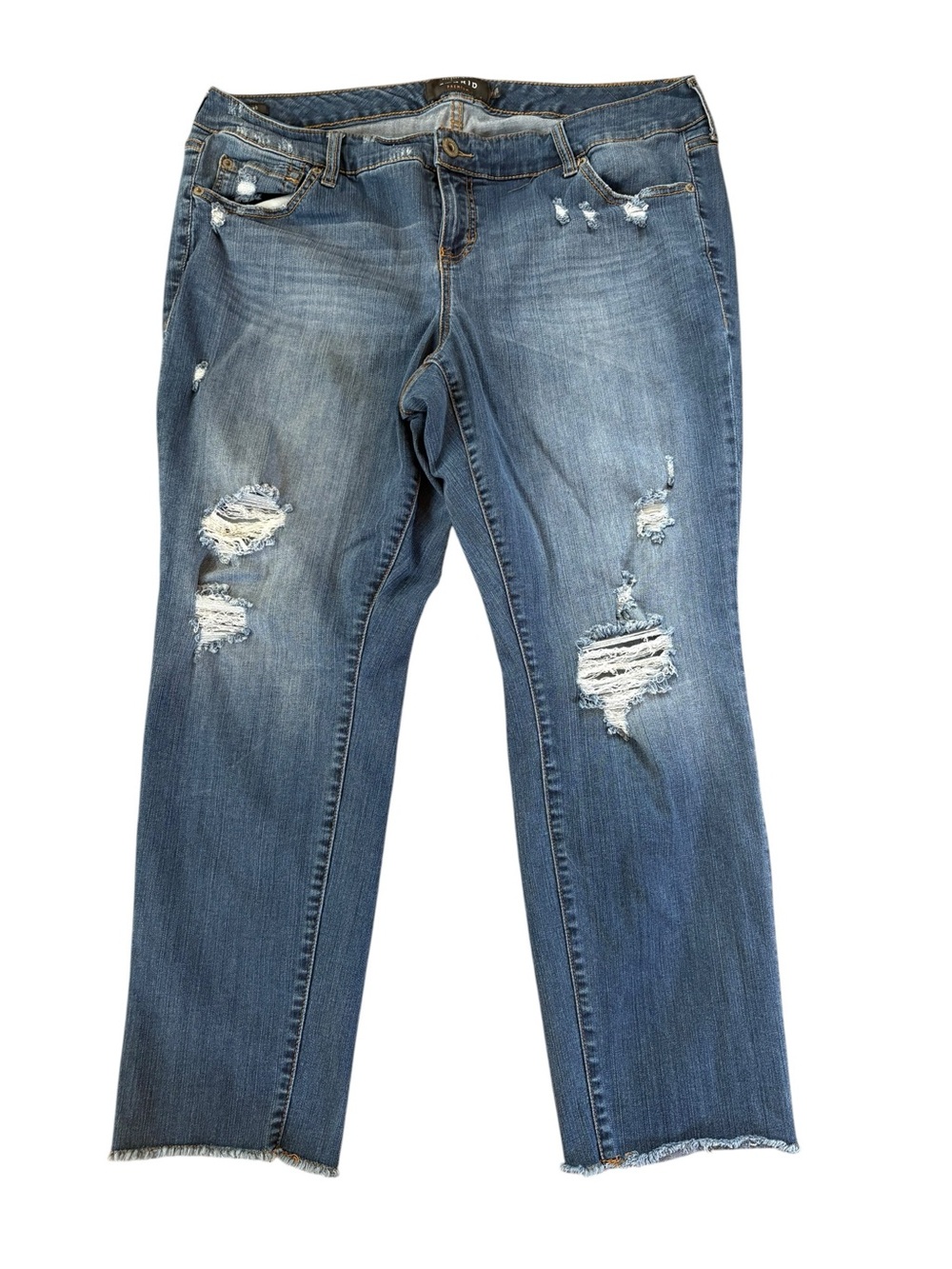 Torrid Distressed Boyfriend Mid Rise Fringe Ankle Jeans.  Size 18
